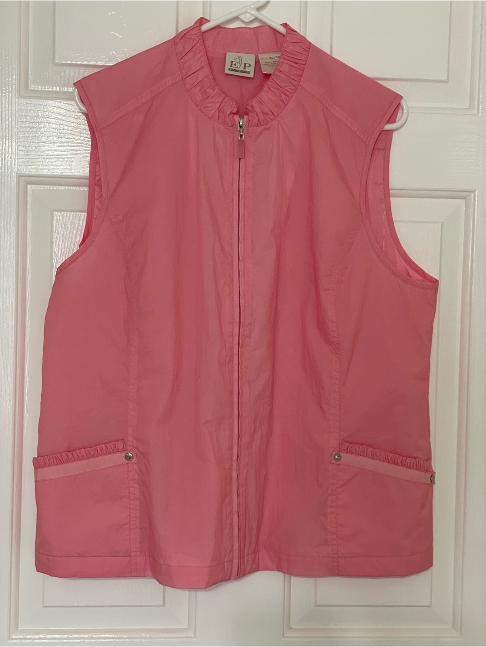 EP Pro Golf Vest Pink Full Zip Lightweight Ruffle Trim Women's Size Large L VGC